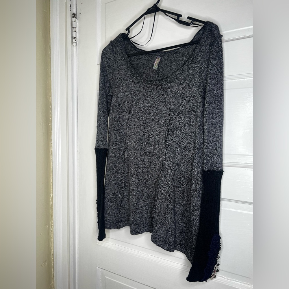 Free People Marled Knit Top XS Sweater Swing Crochet sleeve Pointelle Black